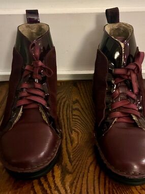 Onfoot Brand Touch Model Boots in Burgundy/Bordeaux